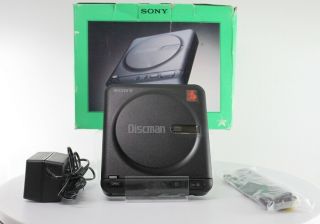 Vintage Sony Discman D - 2 CD - Player - Compact Disc Walkman 2