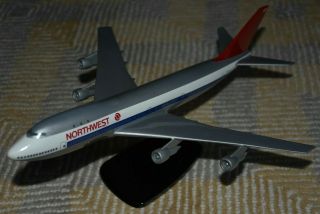 Vintage 1/200 Air Jet Northwest Airlines Boeing 747 - 100 Desktop Model Aircraft 3