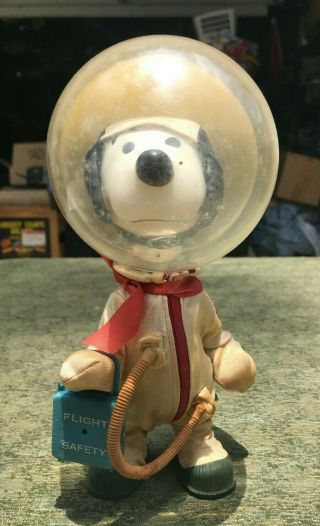 Vintage 1969 Astronaut Apollo Snoopy Doll United Feature Syndicate Inc Nasa