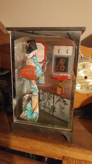 Vintage Japanese Geisha Doll In Mirrored Case With Light Up Extreme.