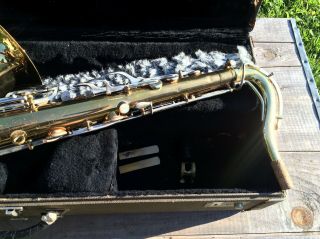 Vintage Buescher Aristocrat Tenor Saxophone Ser.  639XXX w/ Case 10