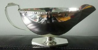 Pretty Art Deco Style George Vi Sterling Silver Sauce Boat By Ernest W Haywood