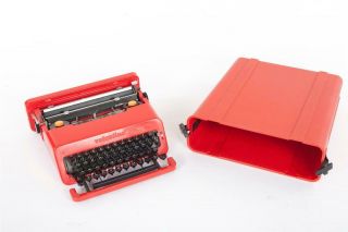 Vintage C1969 Olivetti " Valentine " Typewriter Designed By Ettore Sottsass