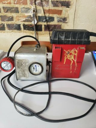 Vintage Koehler Usa Wheat Mining Light With Battery Charger.