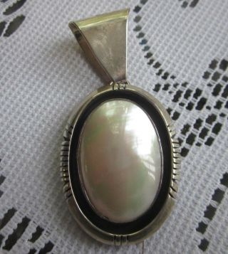 Carol Felley Vintage Sterling Silver Mabe Pearl Pendant Oval