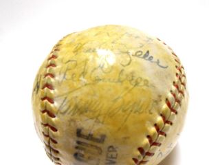 RARE Larry Yogi Berra Joe DiMaggio 1948 Yankees TEAM Signed Autographed Baseball 7