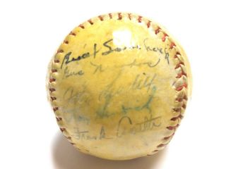 RARE Larry Yogi Berra Joe DiMaggio 1948 Yankees TEAM Signed Autographed Baseball 8