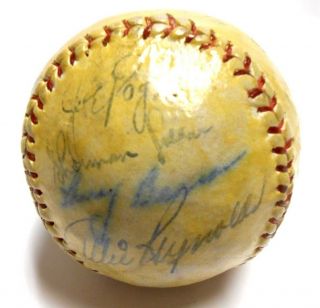 RARE Larry Yogi Berra Joe DiMaggio 1948 Yankees TEAM Signed Autographed Baseball 9