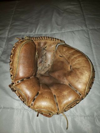 Vintage Rawlings Heart Of The Hide Catcher 