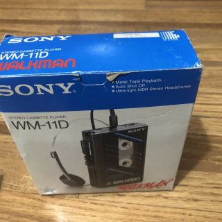 Vintage 1979 Sony WM - 11D Walkman,  Box,  Powers On 4