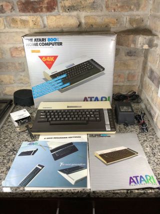 Vintage Atari 800 Xl Home Computer 64k Memory Great Box