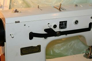 Vintage BERNINA RECORD 830 SEWING MACHINE with ACCESSORIES Estate p0 3