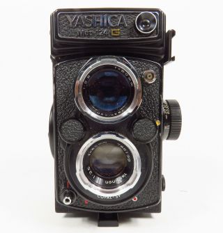 VINTAGE YASHICA MAT - 125G MEDIUM FORMAT 6x6 TLR FILM CAMERA 80MM f/2.  8 DUAL LENS 2