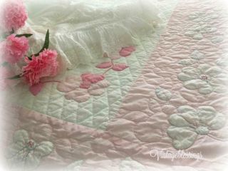 Cottage Romance Vintage Pretty Pink & White Dogwood Blossoms Applique Quilt