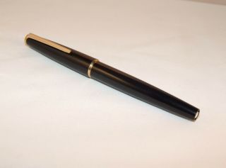 VINTAGE MONTBLANC CLASSIC 310 FOUNTAIN PEN - JET BLACK RESIN - BOXED - C1970 ' s 3