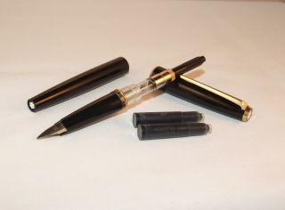 VINTAGE MONTBLANC CLASSIC 310 FOUNTAIN PEN - JET BLACK RESIN - BOXED - C1970 ' s 6