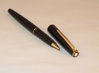 VINTAGE MONTBLANC CLASSIC 310 FOUNTAIN PEN - JET BLACK RESIN - BOXED - C1970 ' s 8