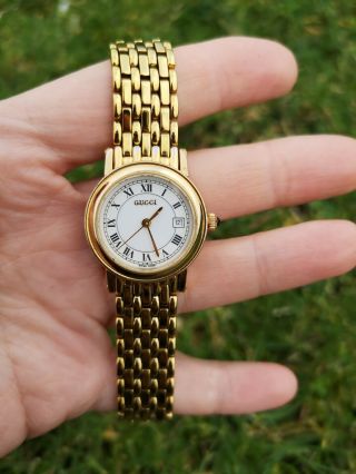 Vintage Gucci Saphire Crystal Watch 7200l