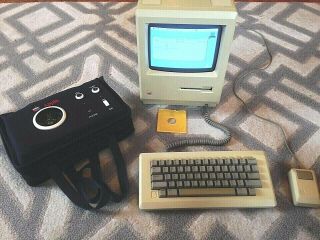 Macintosh 512k Computer - Apple - Fat Mac - Vintage