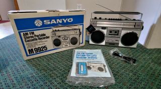 Vintage SANYO M - 9925 Boombox Ghetto Blaster ( 3