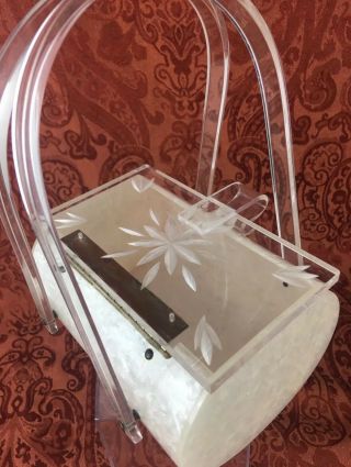 VINTAGE Mid Century Modern Acrylic LUCITE Purse 1950’s MOD Gogo Handbag 5