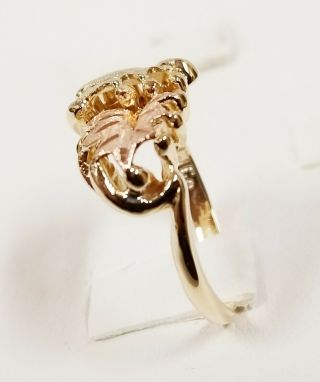 Vintage Landstrom ' s J Co.  10k Black Hills Gold Ladies Leaf Ring 3.  3 g Sz 7.  5 5