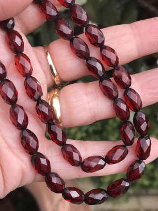 ANTIQUE ART DECO LONG CHERRY RED BAKELITE FACETED BEAD NECKLACE 8