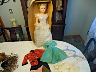 Vtg Betty The Bride Deluxe 2” Supermarket Doll 1950 & Travel Outfits
