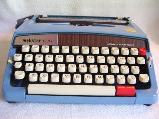 Vintage Brother Webster Typewriter XL - 747 Portable Blue w/Case Near 3