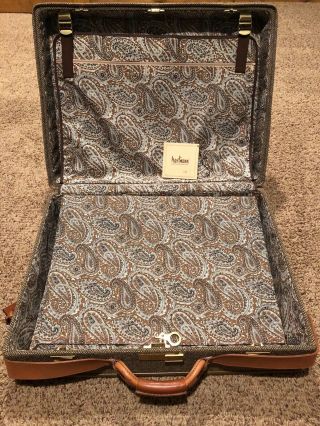 Vintage Hartmann Tweed (21 Inch) Suitcase - - Belted Leather Trim.