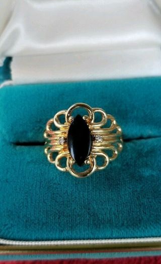 Vintage 14k Yellow Gold Diamond & Black Onyx Ring