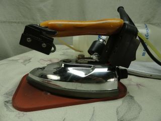 Vintage NAOMOTO HYS - 5 Industrial Steam Iron with Accessories 3