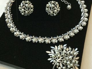 Trifari Necklace Earrings Brooch Pearl Rhinestone Flower Leaf Set Vintage Bride