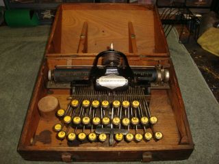 Vintage Blickensderfer 5 No.  5 Portable Typewriter In Wood Case