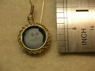 Vintage 14K YG Rope Trimmed Cat Cameo Earrings 4.  9 gms 5