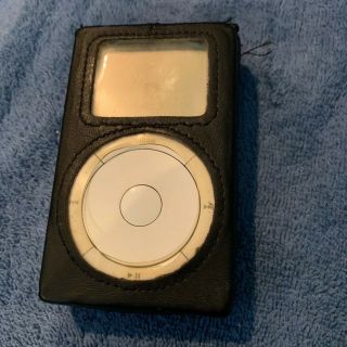 Vintage Apple iPod 1st Generation (5 GB) M8541,  Disc 4
