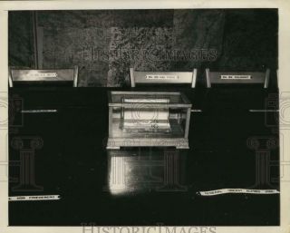 1946 Press Photo Table In The Shaef War Room Where German Surrender Took Place
