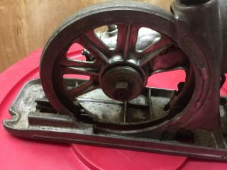 JD Wallace & Co.  No.  5 Electric Handsaw Worm Drive Operational 1929 Rare 9