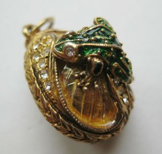 Fine Vtg Sterling Silver Enamel Frog Russian Style Egg Charm Necklace Pendant