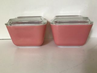 2 Vintage Pyrex Pink Refrigerator Dishes With Lids 501 - C