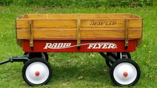 Vintage Radio Flyer Traveler Classic Outdoor Pull Wagon Classic