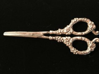 Antique Ornate ART NOUVEAU Repousse Sterling Silver Grape Vine Shears Scissors 2