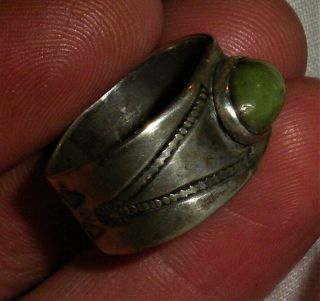 Antique C.  1930 Navajo Coin Silver Ring Bluish Green Turquoise Arrow Stamps Vafo