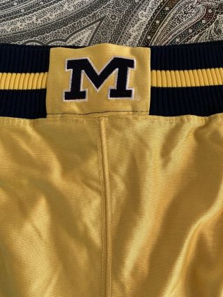 Michigan Wolverines NCAA Vintage Nike 90’s Fab Five Basketball Shorts Size 36 L 4