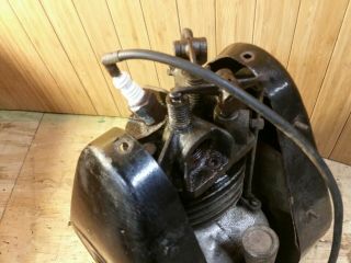 Vintage Briggs and Stratton Model FI Engine rare Double shroud over head valve 2
