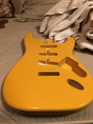 Mjt/musikraft Alder Strat Body In Vintage White