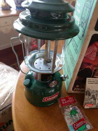 Vintage 1970 ' s Coleman 220J915 Lantern Double Mantle 2