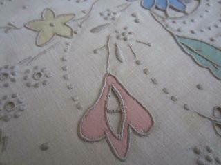 Vintage Madeira Hand Embroidered Set of 2 Pillowcases Pastel w/ Tags 8