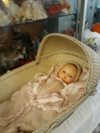 Effanbee Vintage PlayPal size1959 Mary Jane and Infant Toodles and Bassinet 8