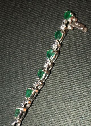 Vintage 14k White Gold Emeralds & Diamonds Tennis Bracelet,  8.  7 Gr.  7” L 11